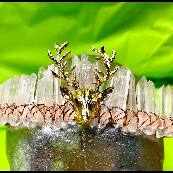 Quartz Crystal crown with stag head - Picture 2 of 8